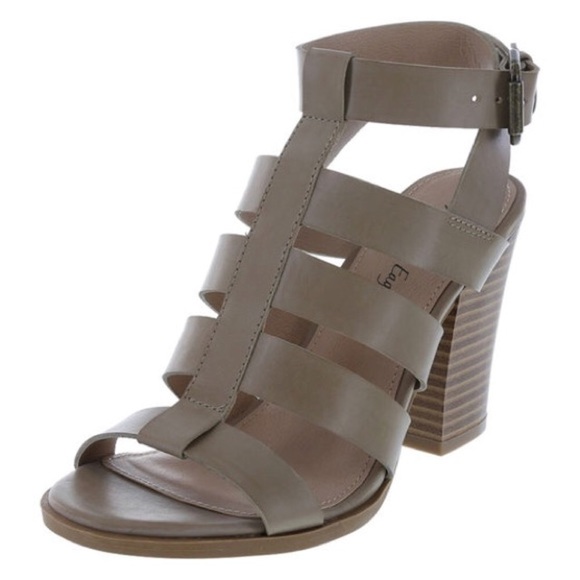 American Eagle Shoes - FINAL!Am Eagle Classy Platforms Brand New In Box❣!